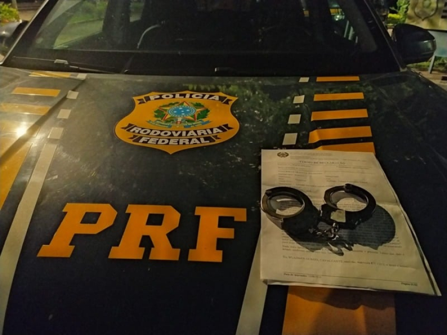 Idoso é preso após ser flagrado embriagado e na contramão da Dutra