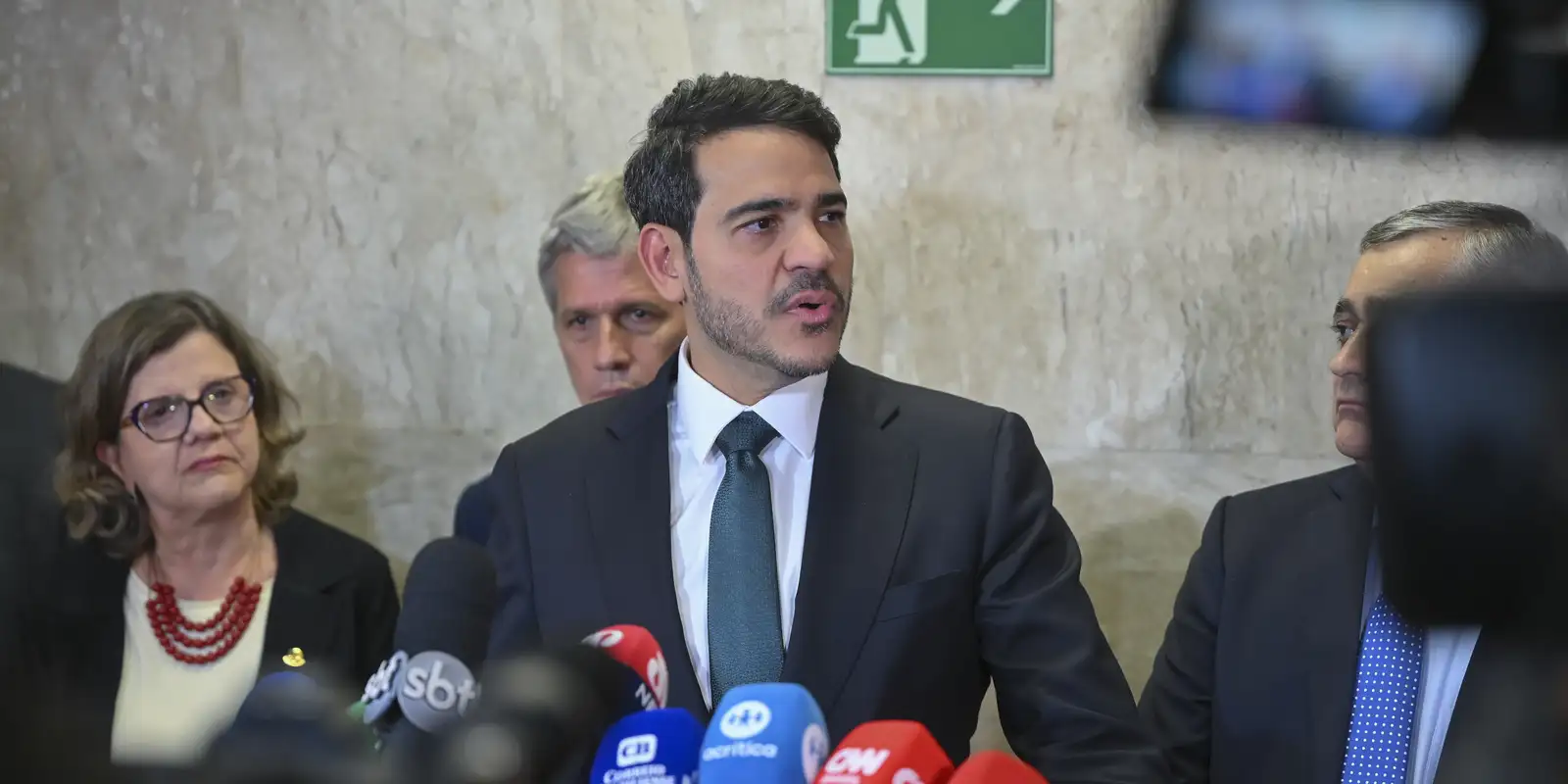 Messias se manifesta após rejeição ao STF e diz aceitar decisão do Senado