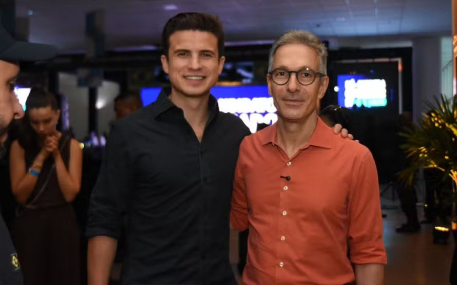 NOVO lança André Marinho como pré-candidato ao Governo do RJ