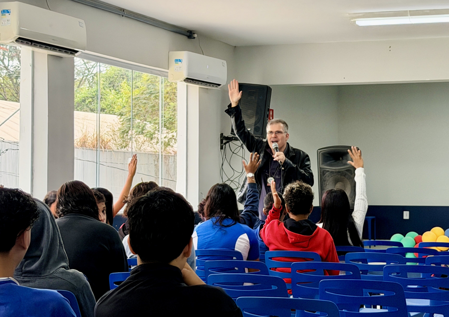 Pinheiral lança projeto para promover cultura de paz nas escolas